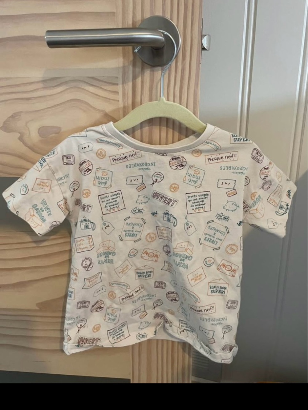 Souris Mini Kids Short Sleeve Tee in Cream with Playful Print -18-24m